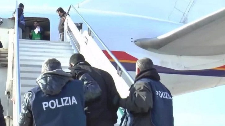 Bangladeshi-2511040006