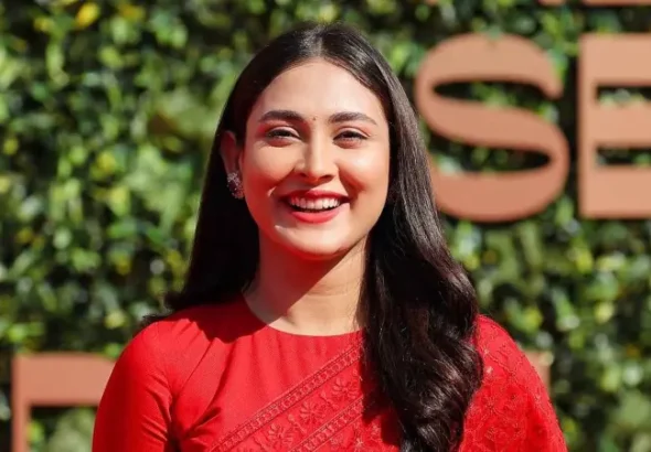 1000040700-675d535bdd415