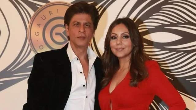 2440-shah-rukh-khan-and-gauri-khan
