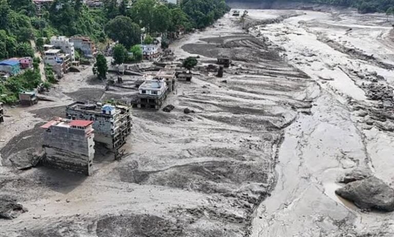 nepal-flood-1-826x497